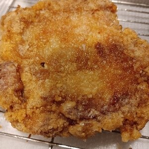 鶏もも肉1枚丸ごと使用！旨さもメガ級★山賊揚げ